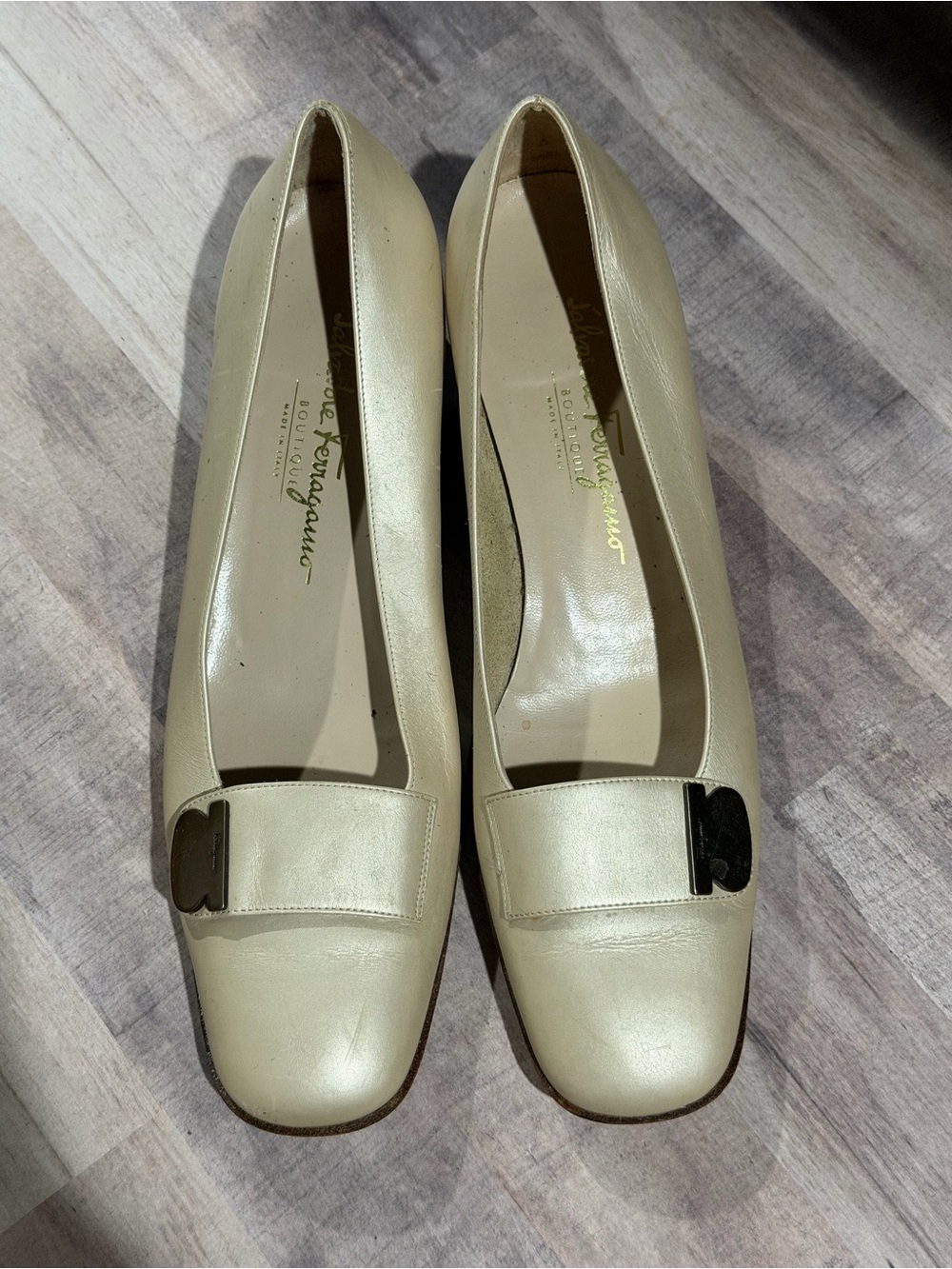 Salvatore Ferragamo Ivory Leather Block Heel Pumps with Metal Logo